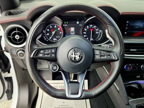Used 2023 Alfa Romeo Stelvio Estrema AWD/4WD image 14