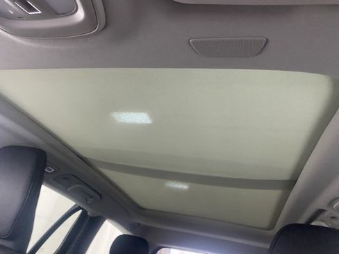 Used 2025 Volvo V60 B5 Cross Country Plus image 29