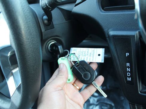 Used 2015 Ford Transit 350 XL image 26