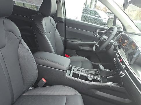New 2026 Kia Sorento S image 8