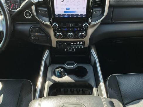 Used 2022 RAM 3500 Laramie AWD/4WD image 12