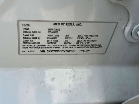 Used 2020 Tesla Model Y Long Range image 14