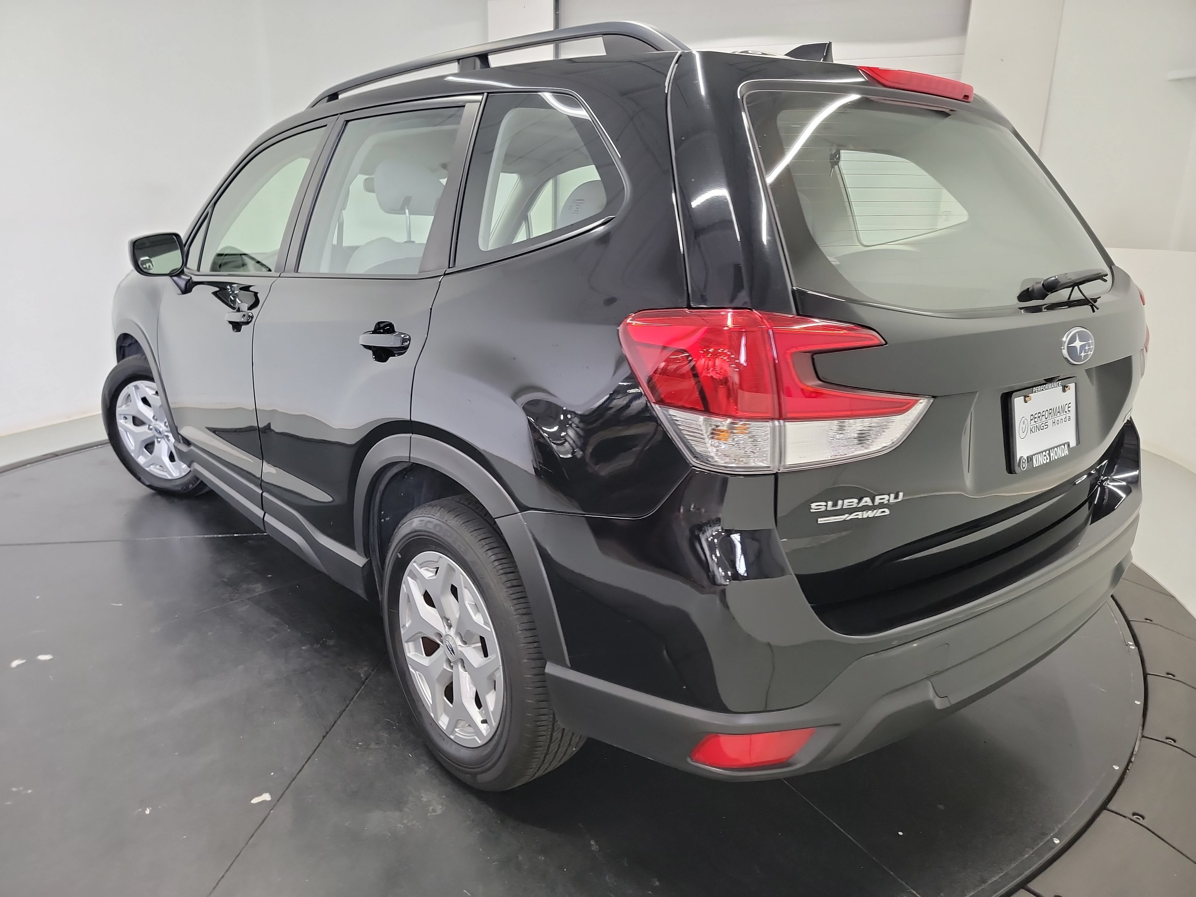 Used 2021 Subaru Forester AWD/4WD image 6
