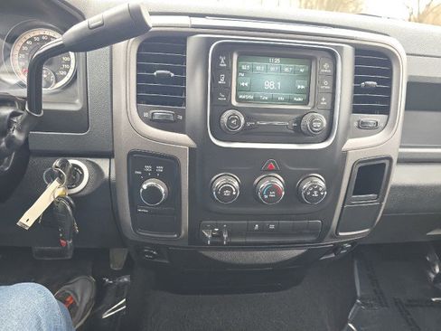 Used 2014 RAM 1500 Express image 28