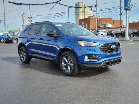 Certified 2023 Ford Edge SEL w/ Sport Appearance Package AWD/4WD image 2