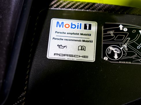 Used 2018 Porsche 911 GT3 image 40