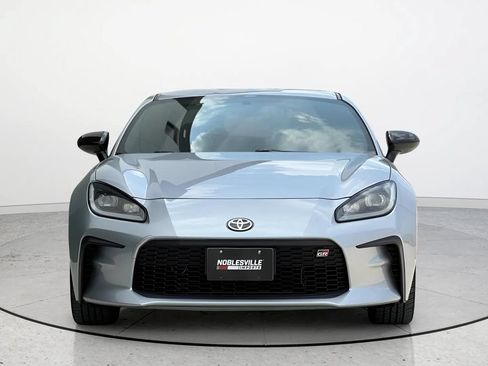Used 2023 Toyota GR86 Premium RWD image 4