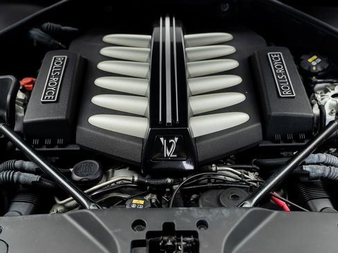 Used 2017 Rolls-Royce Wraith RWD image 62