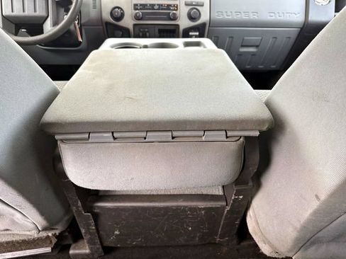 Used 2016 Ford F250 XLT AWD/4WD image 9