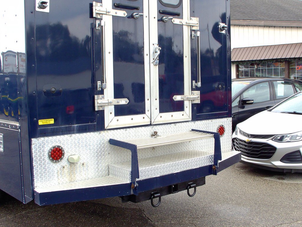 Used 2012 Ford F550 4x4 Regular Cab Super Duty w/ Payload Upgrade Pkg image 20