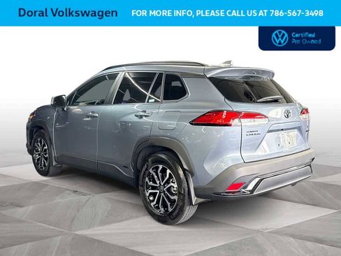 Used 2024 Toyota Corolla Cross SE image 6