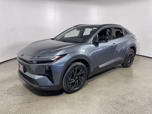 New 2026 Toyota C-HR AWD/4WD image 7