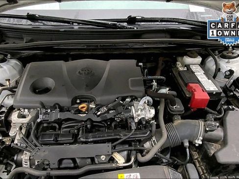 Used 2023 Toyota Camry SE image 10