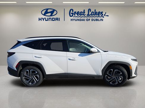 Certified 2025 Hyundai Tucson Limited FWD image 6