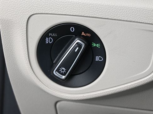 Used 2019 Volkswagen Atlas SEL R-Line FWD image 21