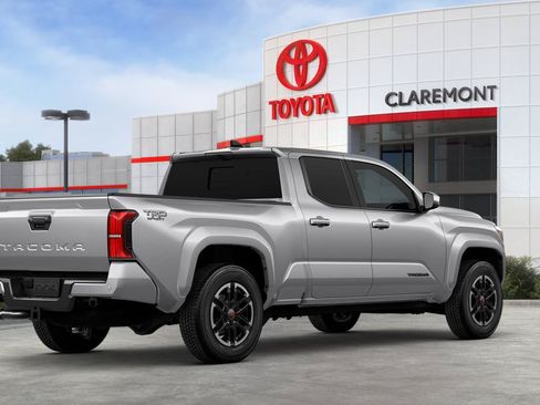 Certified 2026 Toyota Tacoma TRD Sport w/ TRD Sport Upgrade Package AWD/4WD image 12