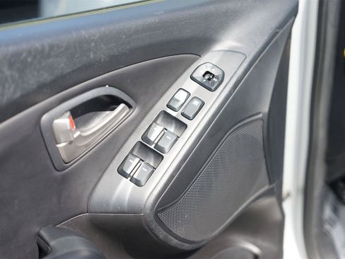 Used 2011 Hyundai Tucson GLS FWD image 29