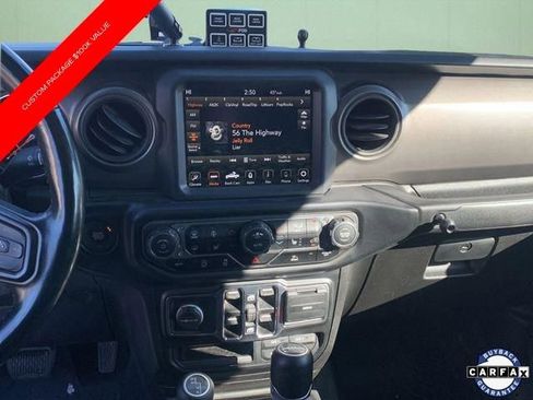 Certified 2022 Jeep Gladiator Mojave AWD/4WD image 29