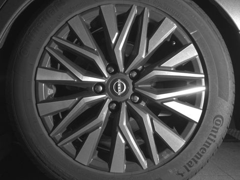 Used 2025 Nissan Altima 2.5 SV image 14