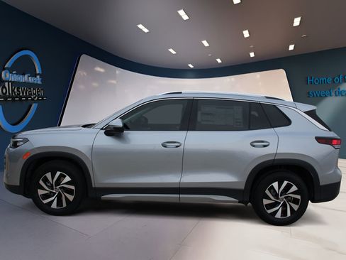 New 2026 Volkswagen Tiguan S FWD image 7