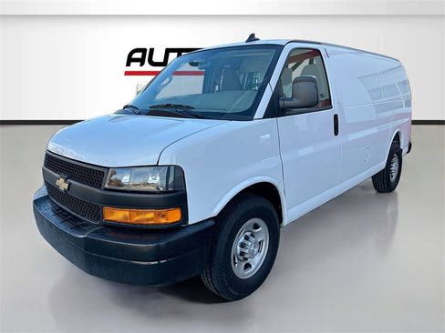 Used 2023 Chevrolet Express 2500 w/ Driver Convenience Package image 3