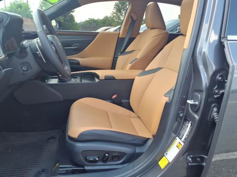 Certified 2025 Lexus ES 350 w/ Premium Package FWD image 16