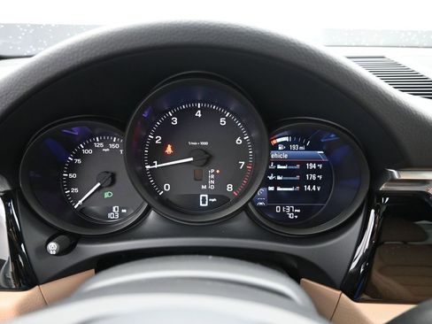 New 2026 Porsche Macan AWD/4WD image 15