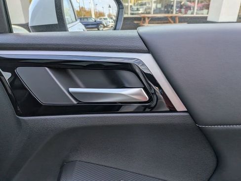 New 2026 Mitsubishi Outlander SE image 32