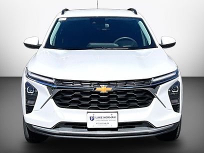 Used 2025 Chevrolet Trax LT