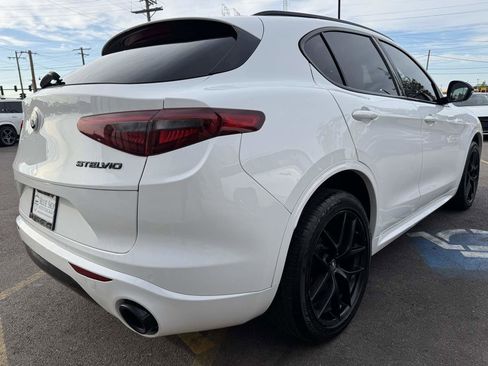 Used 2020 Alfa Romeo Stelvio Ti Sport w/ Quick Order Package 22S Sport AWD/4WD image 5