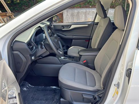 Used 2022 Ford Escape S AWD/4WD image 15