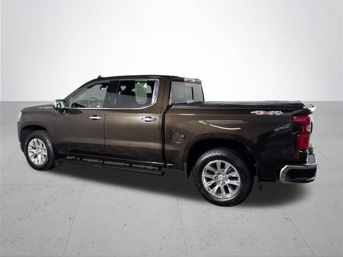 Used 2019 Chevrolet Silverado 1500 LTZ w/ LTZ Convenience Package AWD/4WD image 8