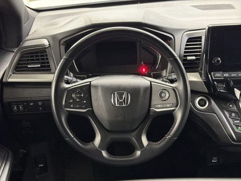 Certified 2023 Honda Odyssey Sport image 18