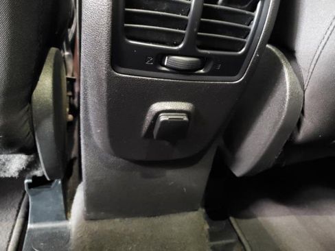 Used 2017 Ford Escape SE image 10