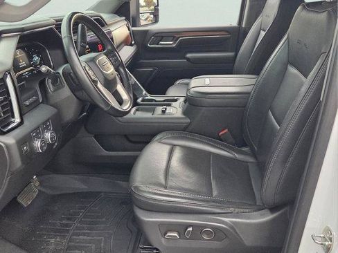 Used 2024 GMC Sierra 2500 Denali w/ Technology Package AWD/4WD image 10