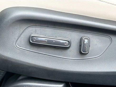 Used 2024 Honda HR-V EX-L image 23