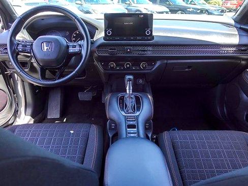 Used 2025 Honda HR-V Sport image 23