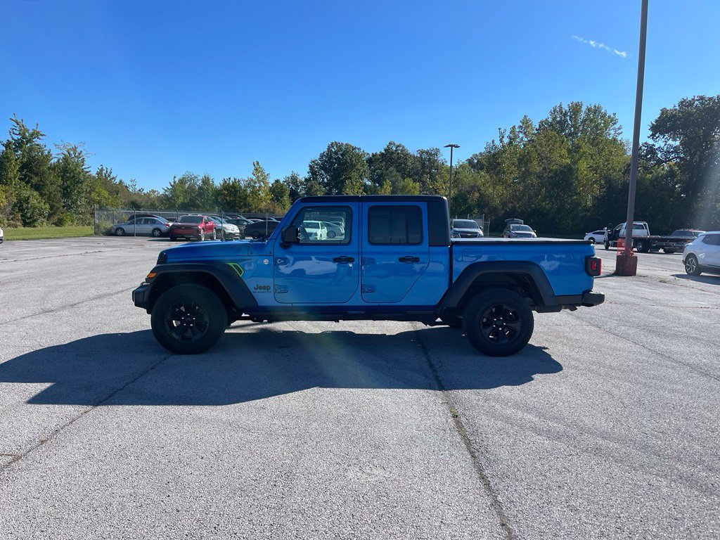 Used 2020 Jeep Gladiator Sport w/ Quick Order Package 24S AWD/4WD image 2