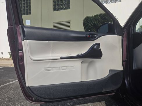 Used 2013 Scion iQ FWD image 27