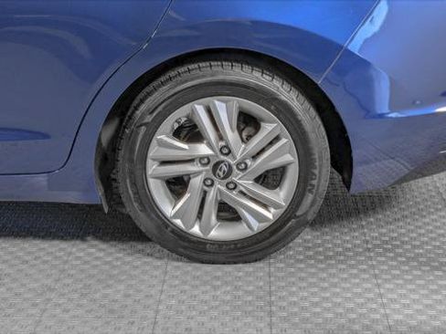 Used 2019 Hyundai Elantra Value Edition FWD image 36
