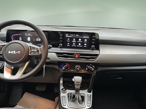 Used 2024 Kia Seltos LX image 18