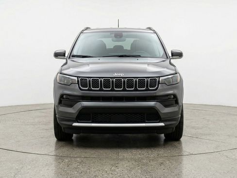 Used 2025 Jeep Compass Limited image 2