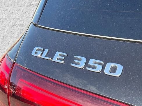 Used 2025 Mercedes-Benz GLE 350 4MATIC image 11