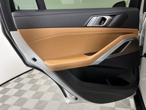 Used 2023 BMW X6 xDrive40i w/ Premium Package image 20