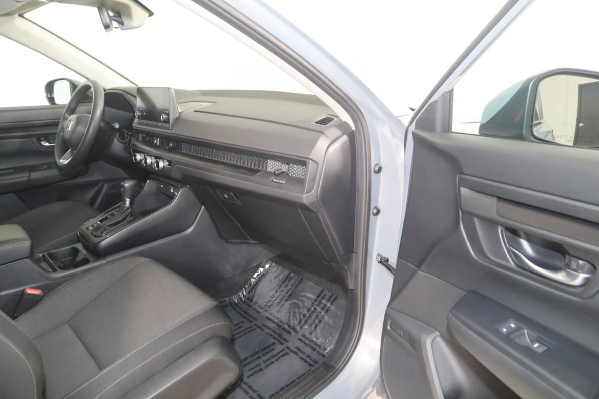 Used 2024 Honda CR-V LX image 31