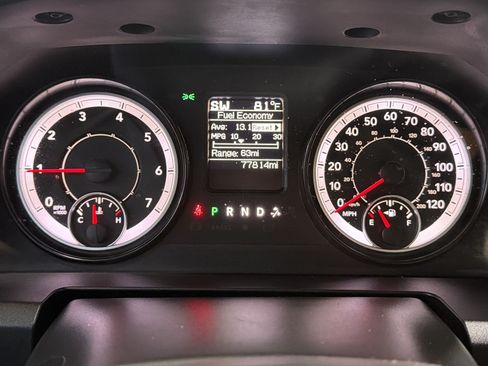 Used 2017 RAM 1500 Express RWD image 18