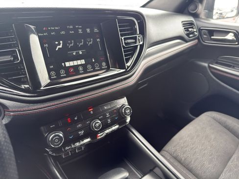 Used 2024 Dodge Durango GT image 22