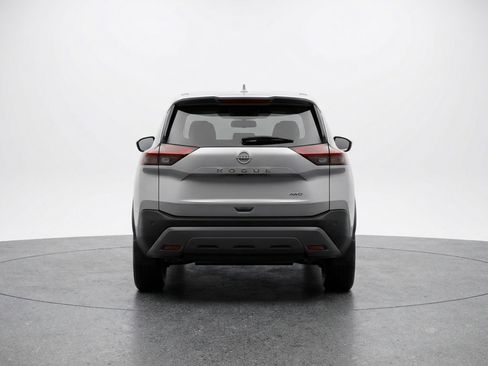 Used 2025 Nissan Rogue SV image 7