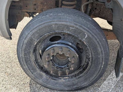 Used 2005 Ford F450 2WD Regular Cab Super Duty image 27