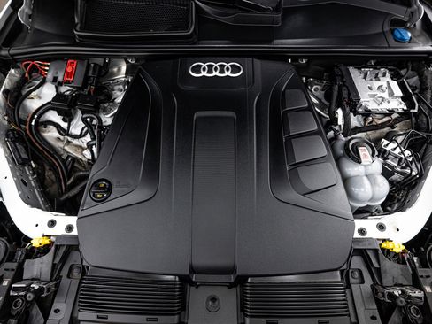 Certified 2023 Audi Q7 2.0T Premium Plus w/ Towing Package AWD/4WD image 22